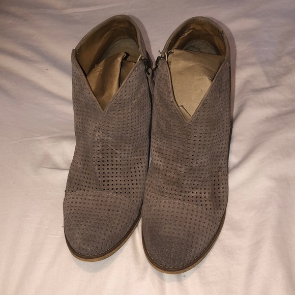 Susina perforated tan leather booties - Picture 1 of 6